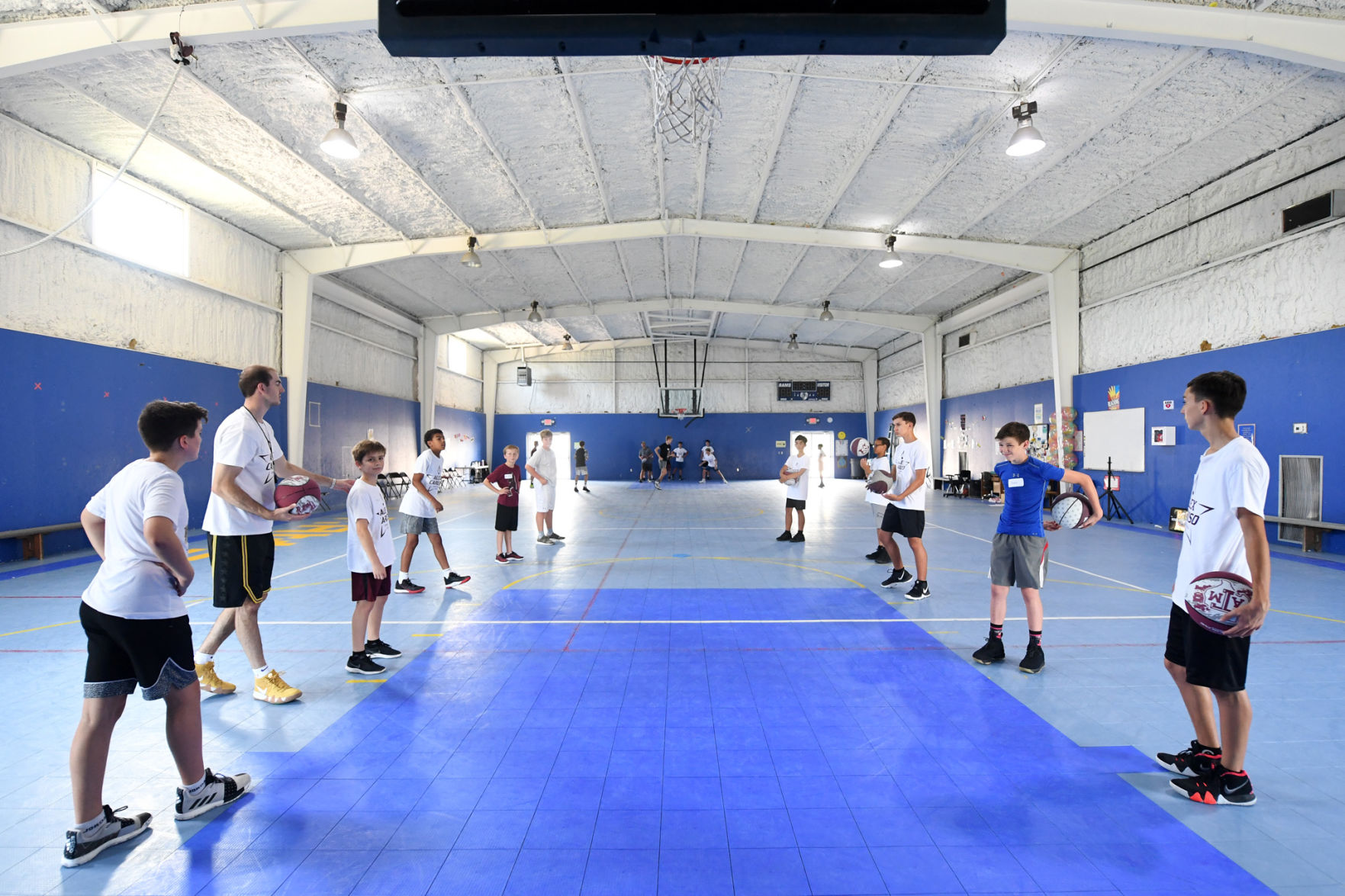 Alex Caruso basketball camp